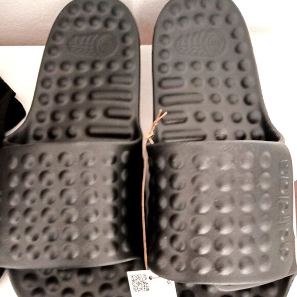 Adidas Adissage 360Rec Mens Slides -Sandals Size 13 Black New Tags + Free Socks - Picture 2 of 8